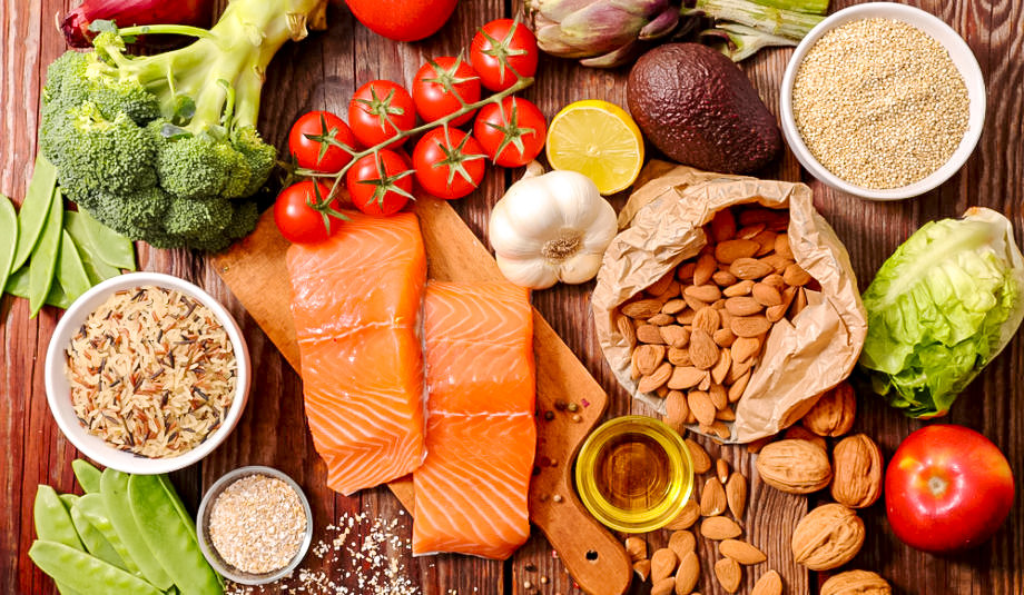 Alimentos para ficar mais inteligente e produtivo - Blogs UNIC